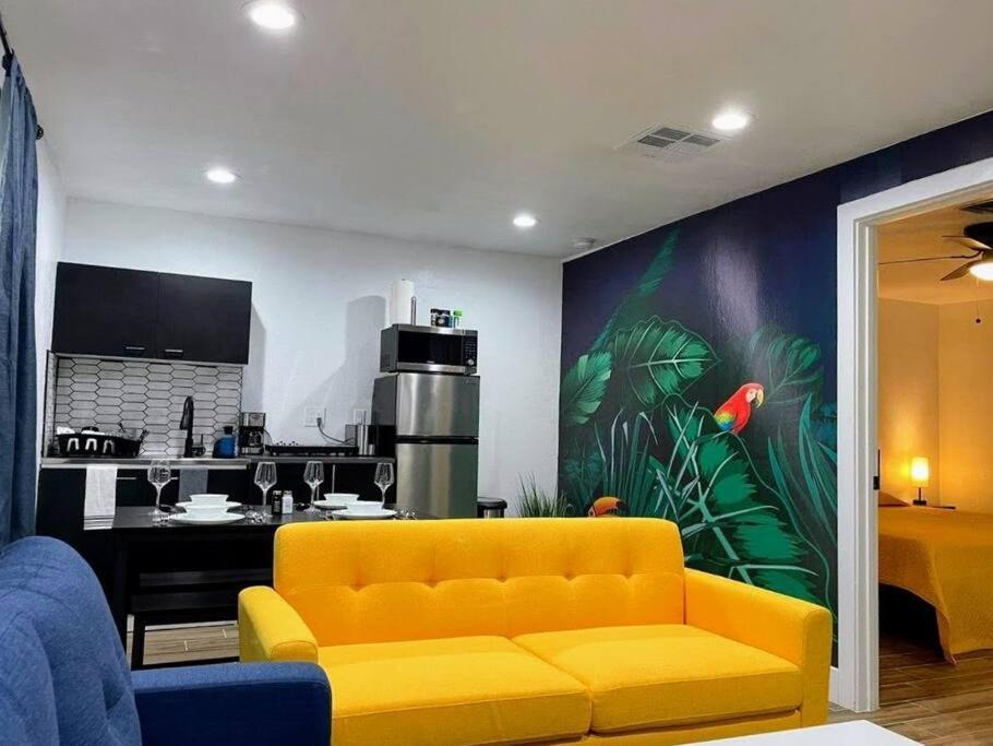 Phoenix Retreat - 1 Bedroom King Suite With 2 Smart Tvs - 10 Min From Airp - Unit B Exteriér fotografie